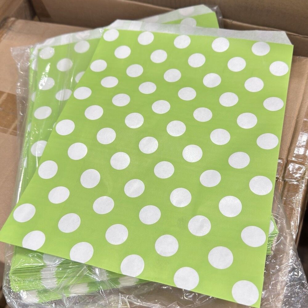 Lime Green 100 Treat Bags Candy Polka Dot Paper 8.5x11 One Sealed Package Food